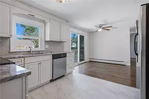 132 Potowomut Rd, Warwick, RI 02818 - Photo 4