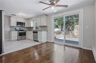 132 Potowomut Rd, Warwick, RI 02818 - Photo 2