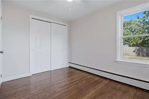 132 Potowomut Rd, Warwick, RI 02818 - Photo 12