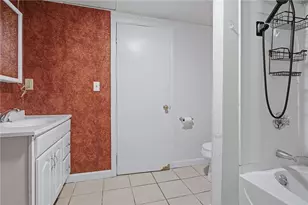 132 Potowomut Rd, Warwick, RI 02818 - Photo 20