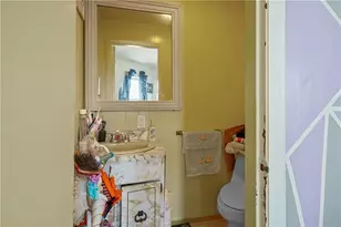 44 Winthrop Ave, Providence, RI 02908 - Photo 12