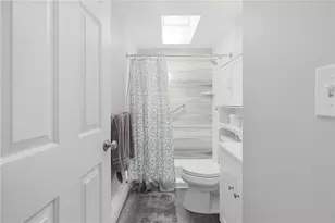 37 Opechee Dr, Bristol, RI 02809 - Photo 12