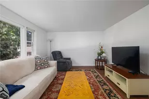 37 Opechee Dr, Bristol, RI 02809 - Photo 6