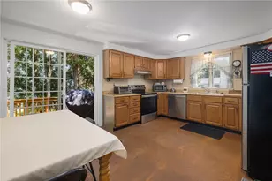 37 Opechee Dr, Bristol, RI 02809 - Photo 8
