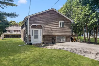 37 Opechee Drive, Bristol, RI 02809 - Photo 2