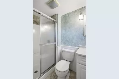 18 Continental Drive, Middletown, RI 02842 - Photo 16