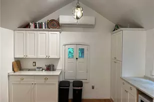 49 Sanford Ave, North Kingstown, RI 02852 - Photo 8