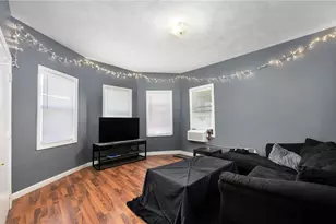 346 Douglas Ave, Providence, RI 02908 - Photo 16