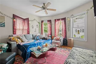 33 Stadden St, Providence, RI 02907 - Photo 32