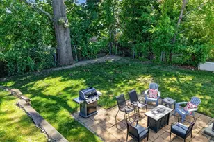 44 Cliff Ave, Cranston, RI 02920 - Photo 8