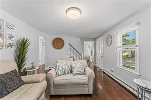 21 Bailey St, East Providence, RI 02916 - Photo 8
