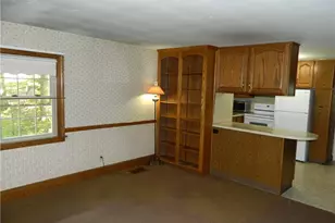 31 Eisenhower St, Coventry, RI 02816 - Photo 12