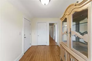 132 S Angell St, Providence, RI 02906 - Photo 14
