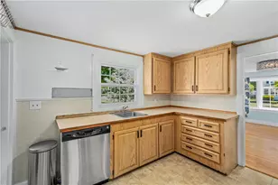 1201 Narragansett Pkwy, Warwick, RI 02888 - Photo 12