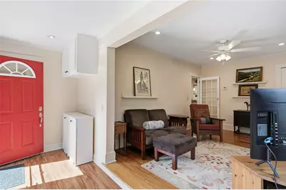 16 Brown Avenue, Barrington, RI 02806 - Photo 12