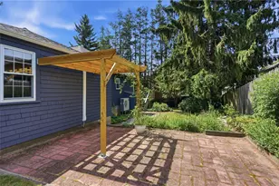 16 Brown Ave, Barrington, RI 02806 - Photo 24