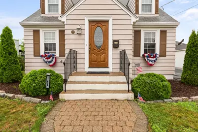 165 Second Street, Pawtucket, RI 02861 - Photo 4
