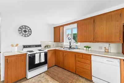3 Eisenhower Drive, Smithfield, RI 02917 - Photo 12