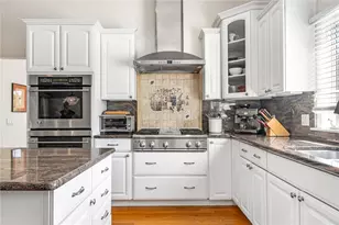 94 Greening Ln, Cranston, RI 02920 - Photo 10