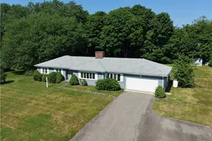 8 Wabasso Terrace, Middletown, RI 02842 - Photo 2