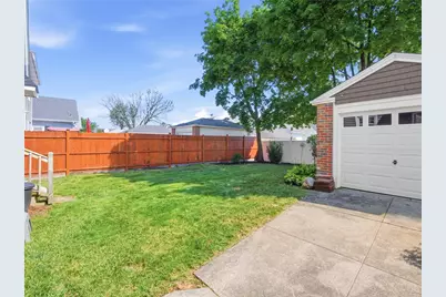61 Burnside Street, Cranston, RI 02910 - Photo 32