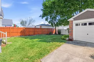 61 Burnside St, Cranston, RI 02910 - Photo 32