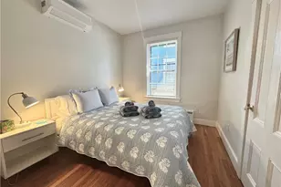 19 Walnut St, Newport, RI 02840 - Photo 6