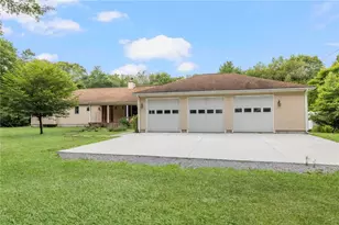 45 Lotter Ln, Scituate, RI 02857 - Photo 2