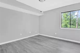 1137 Hartford Ave, Johnston, RI 02919 - Photo 16