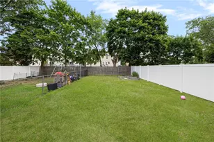 15 Saratoga Rd, North Kingstown, RI 02852 - Photo 22