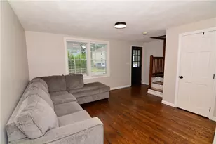 15 Saratoga Rd, North Kingstown, RI 02852 - Photo 6
