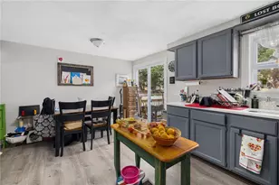 15 Saratoga Rd, North Kingstown, RI 02852 - Photo 12
