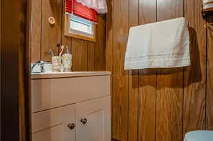 979 Toll Gate Rd, Warwick, RI 02886 - Photo 12