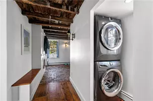 22 Bridge St, Newport, RI 02840 - Photo 4