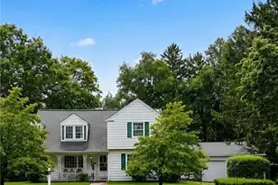 61 Knotty Oak Rd, Coventry, RI 02816 - Photo 1