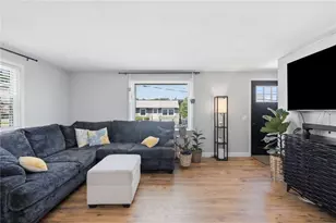 80 Barrett Ave, North Providence, RI 02904 - Photo 12