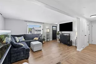 80 Barrett Ave, North Providence, RI 02904 - Photo 12