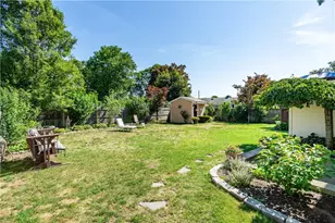 3 Glendale Ave, Warwick, RI 02889 - Photo 2