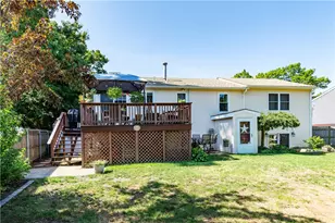 3 Glendale Ave, Warwick, RI 02889 - Photo 2