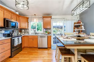 3 Glendale Ave, Warwick, RI 02889 - Photo 6