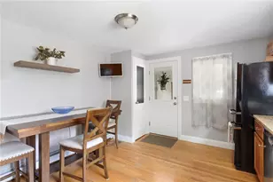 25 Leroy Ave, Warwick, RI 02889 - Photo 12