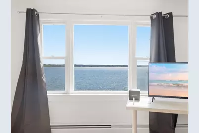 38 Aquidneck Avenue #2, Portsmouth, RI 02871 - Photo 4