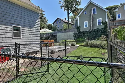 25 Tecumseh Street, Providence, RI 02906 - Photo 36