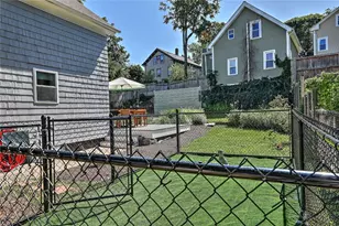 25 Tecumseh St, Providence, RI 02906 - Photo 36