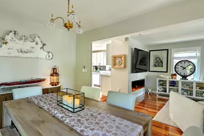 25 Tecumseh Street, Providence, RI 02906 - Photo 12