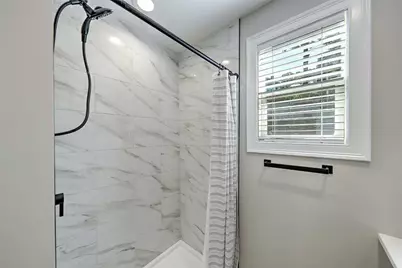 25 Tecumseh Street, Providence, RI 02906 - Photo 20