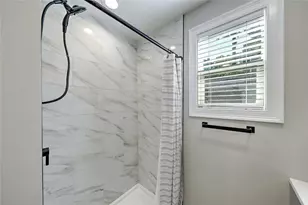 25 Tecumseh St, Providence, RI 02906 - Photo 20