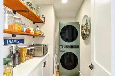 25 Tecumseh Street, Providence, RI 02906 - Photo 18
