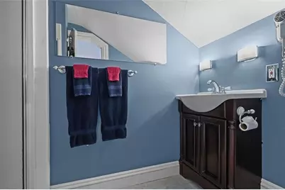 43 Old Beach Road, Newport, RI 02840 - Photo 28