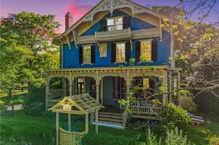 43 Old Beach Rd, Newport, RI 02840 - Photo 1